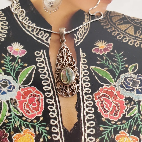 Sterling Silver Filigree Abalone Pendant - Picture 3 of 11